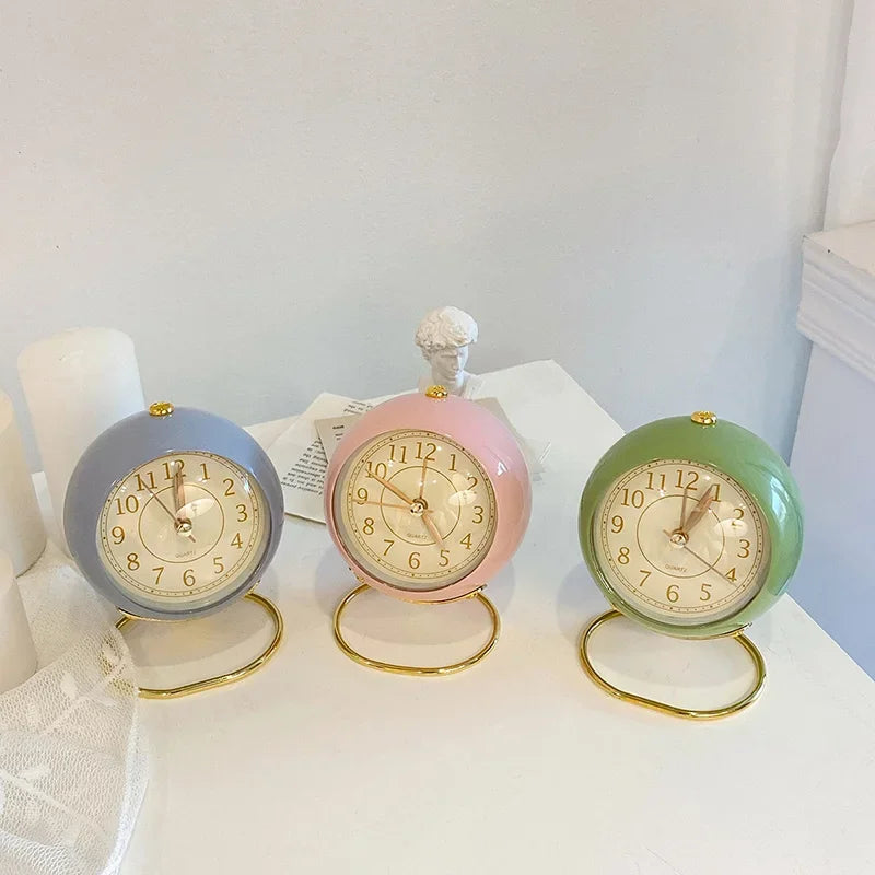 Réveil quartz nordique ⏰✨